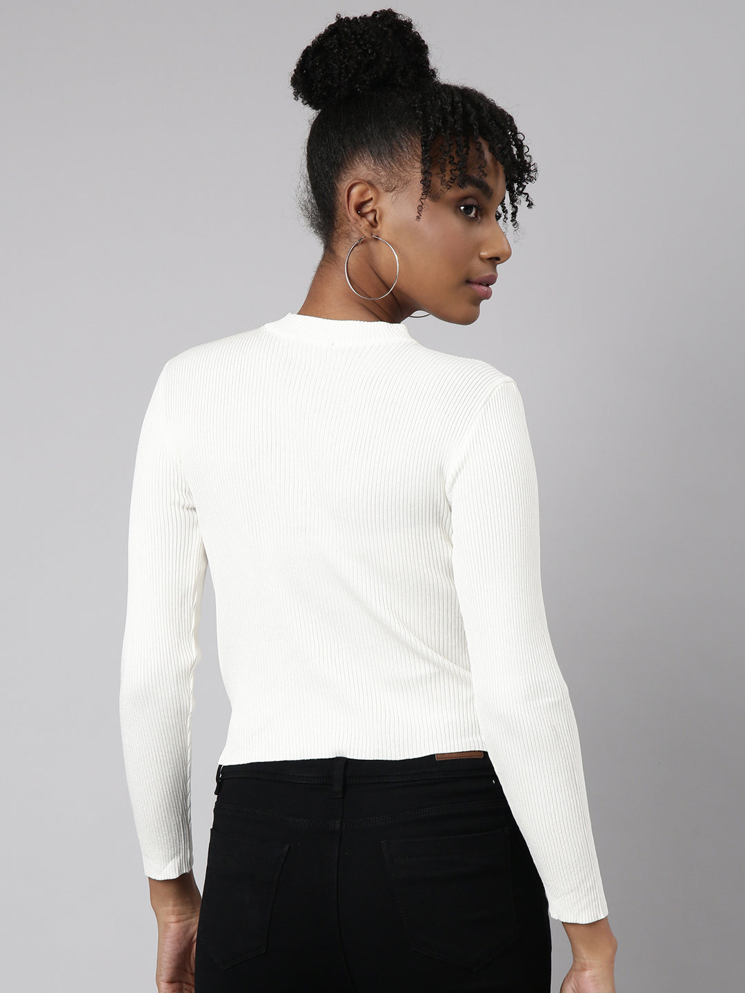 Women Off White Solid Fitted Top