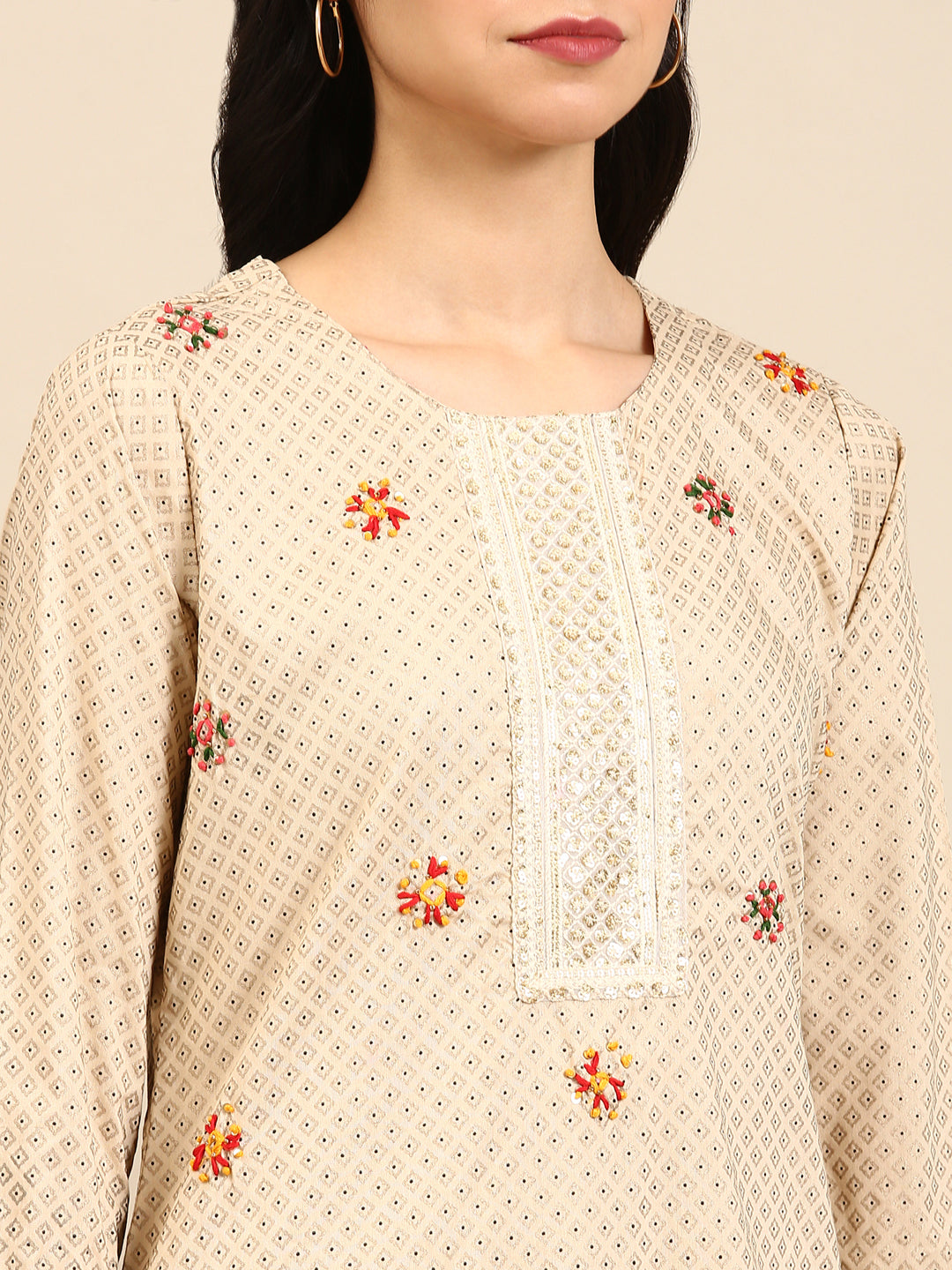 Women's Beige Geometrical Kurta Set