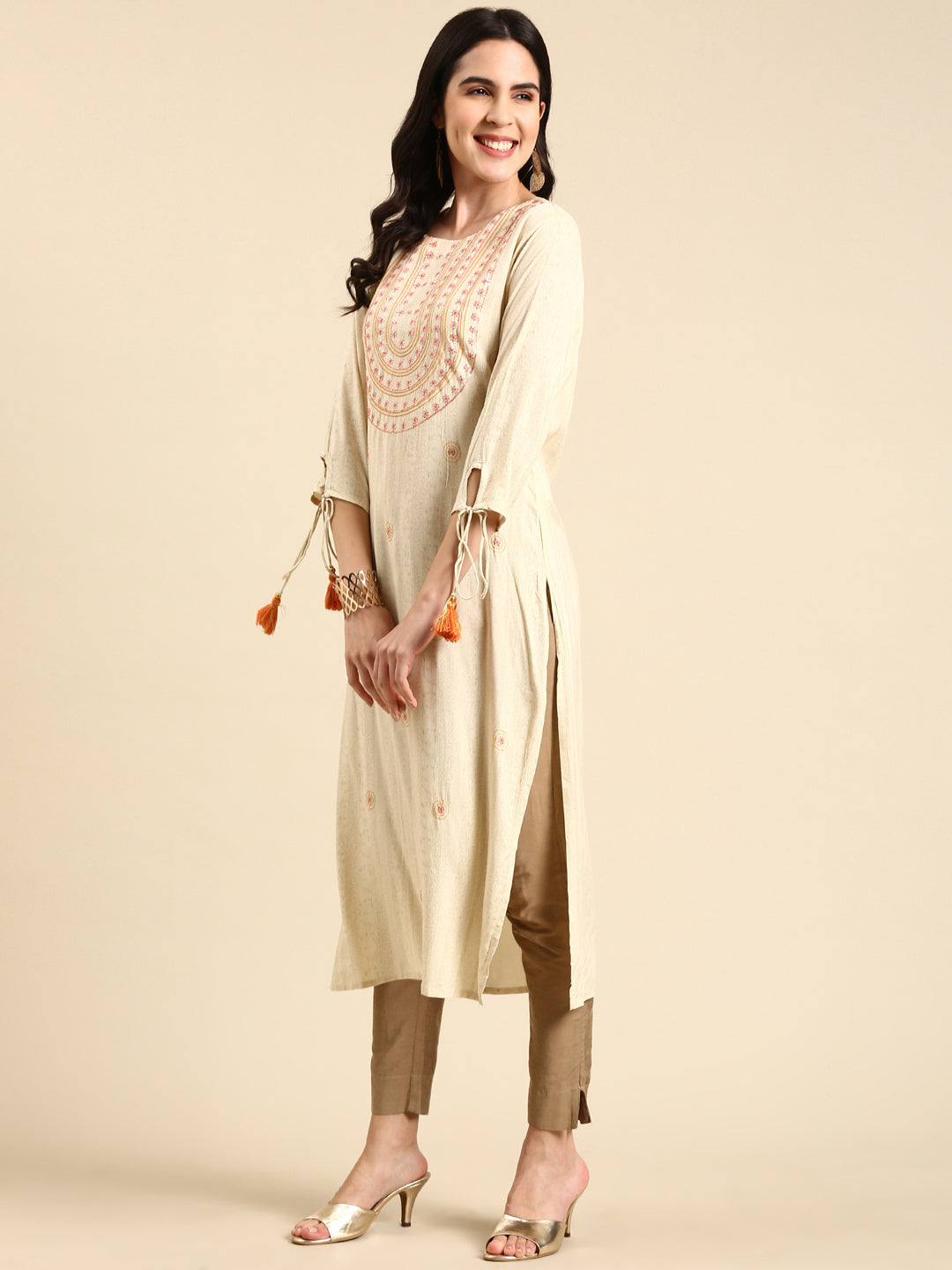 Women's Cream Embroidered Straight Kurta