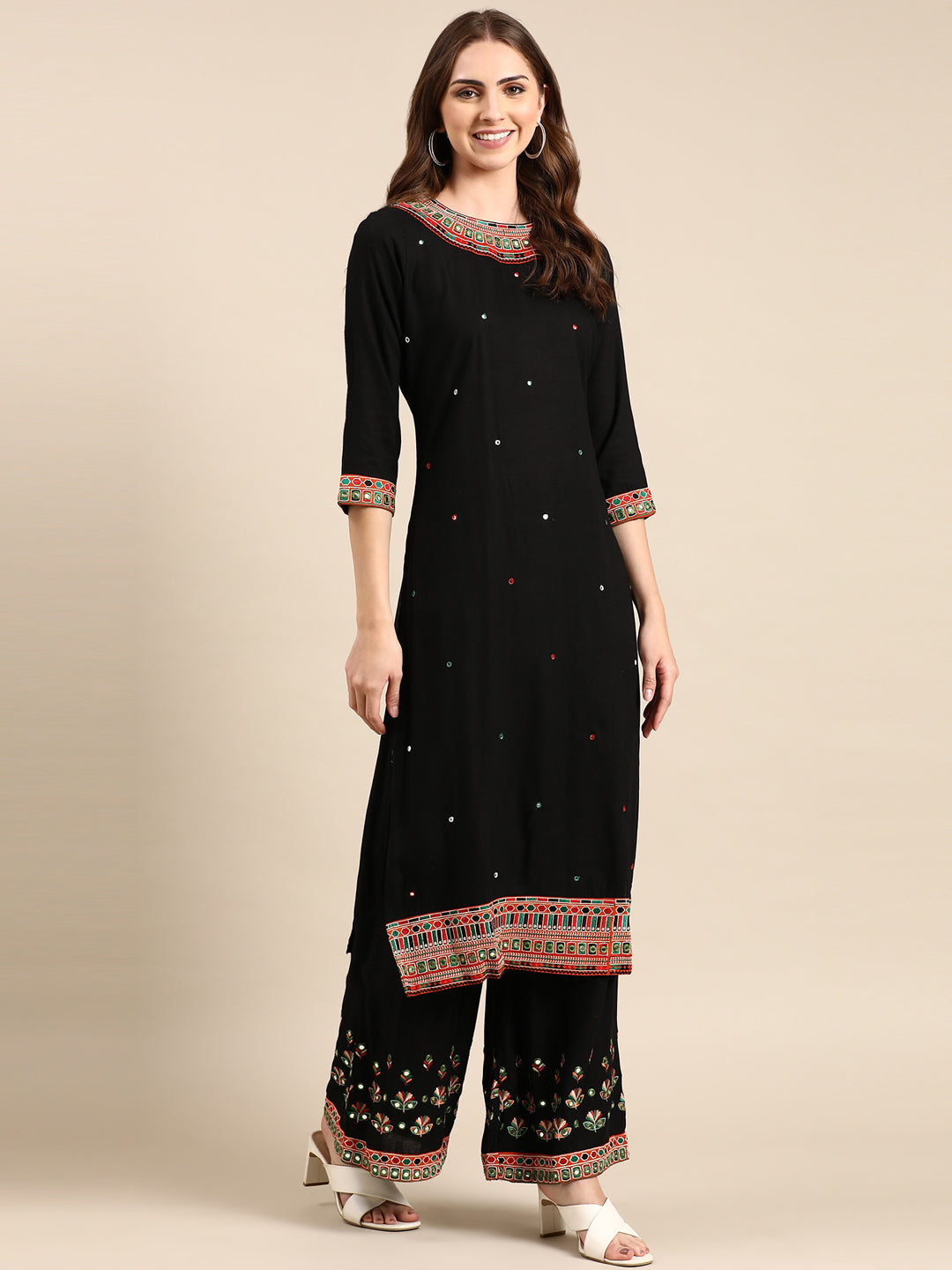 Women's Black Embroidered Kurta Set