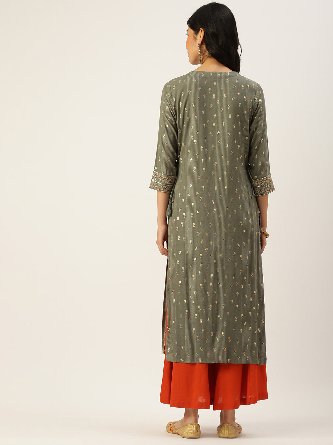Women's Grey Ethnic Motifs Thread Work Floral Straight Cotton Kurta