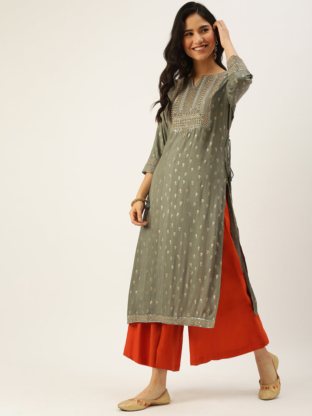 Women's Grey Ethnic Motifs Thread Work Floral Straight Cotton Kurta