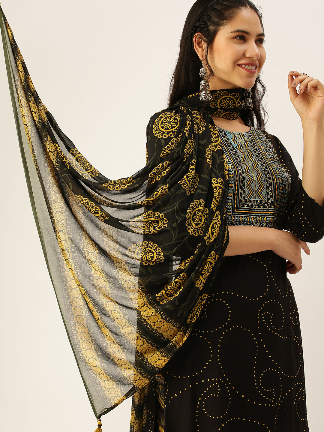 Women's Black Embroidered Kurta Sets