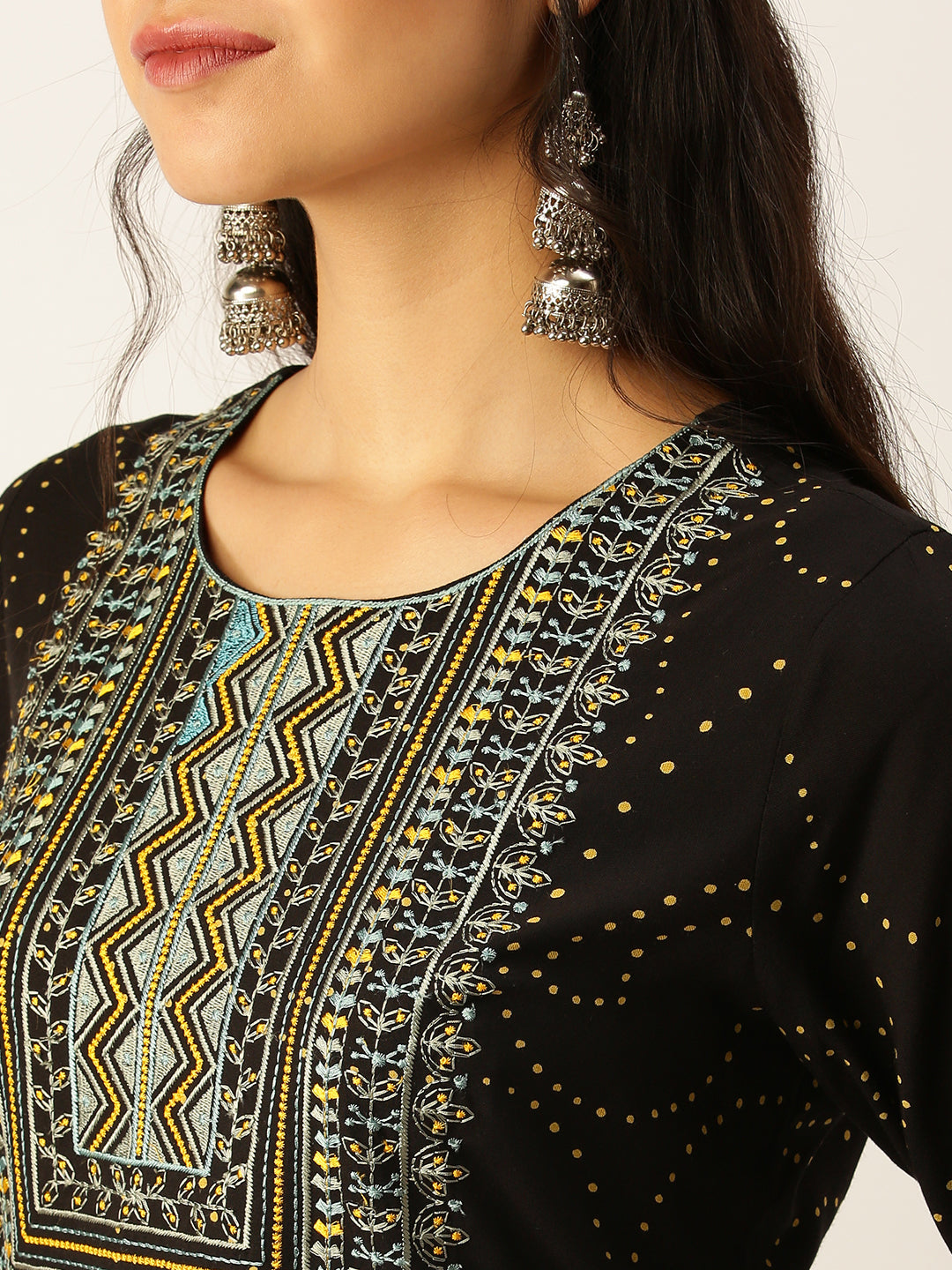 Women's Black Embroidered Kurta Sets