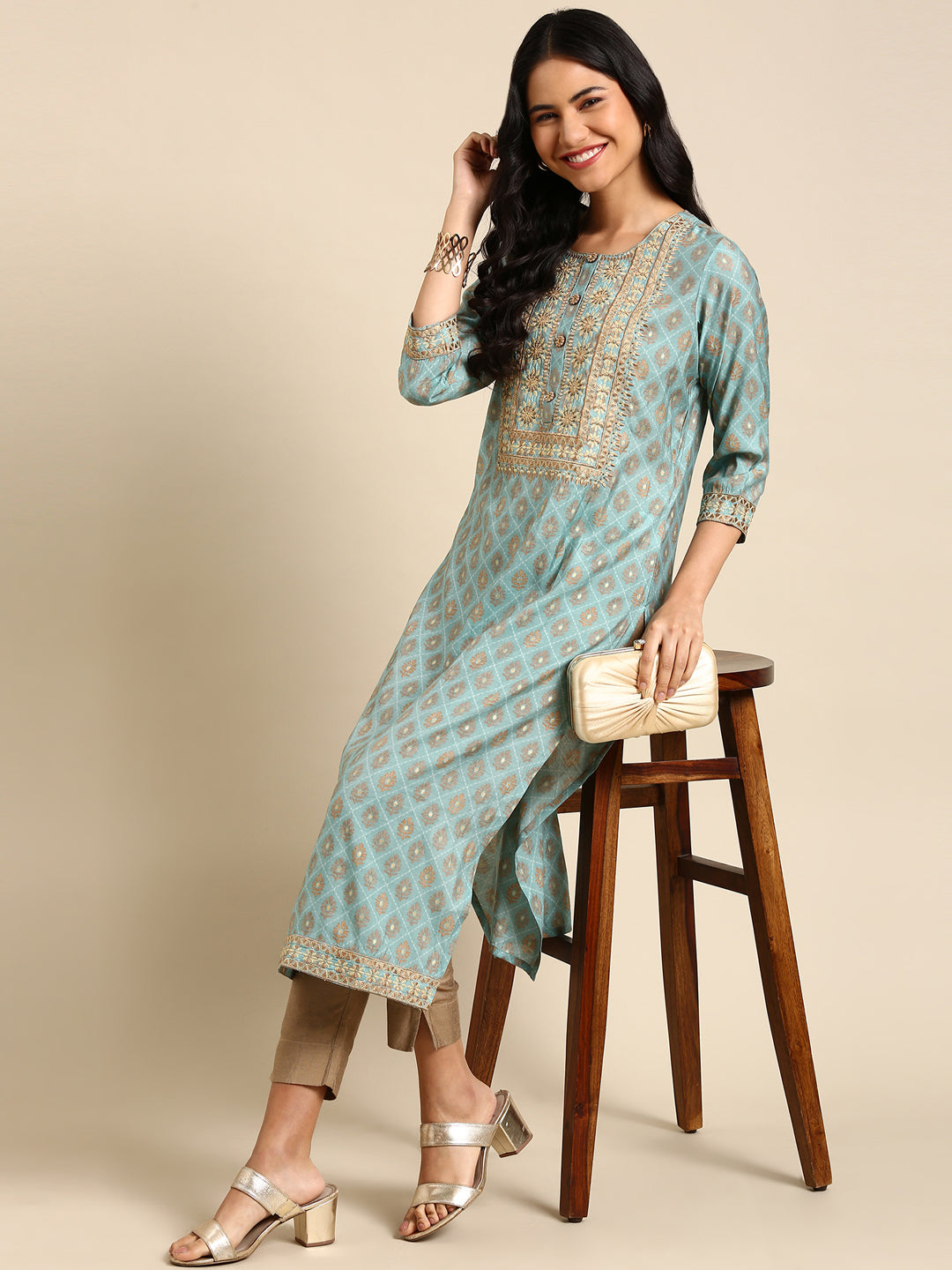 Women's Blue Solid Straight Kurta