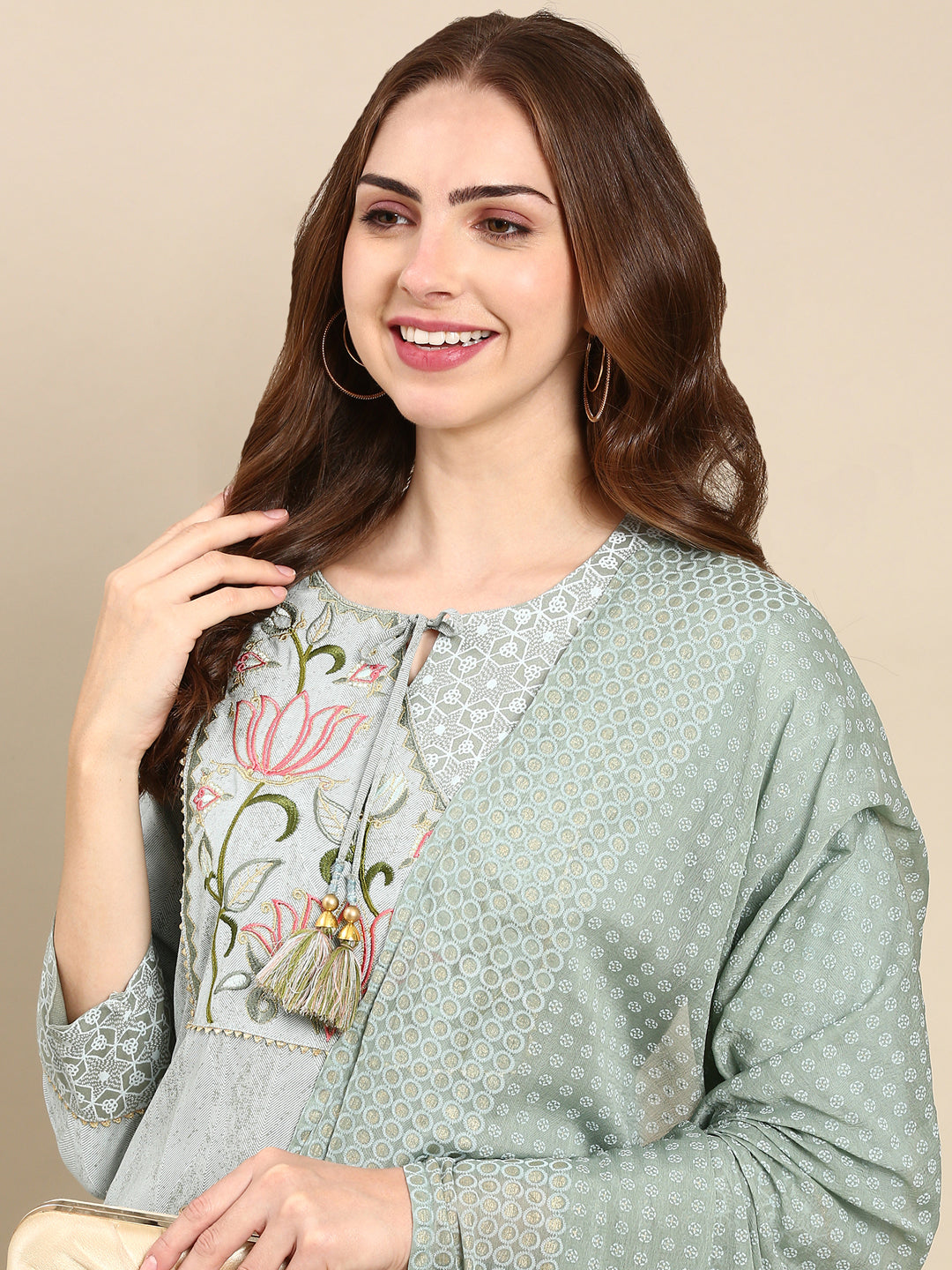 Women's Grey Floral Embroidered Cotton Kurta Set With Dupatta