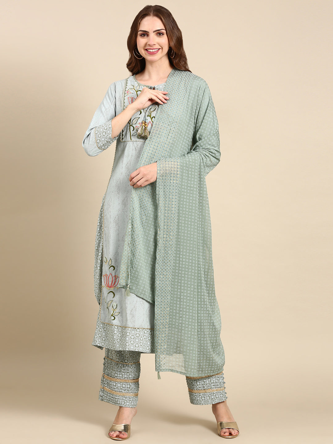 Women's Grey Floral Embroidered Cotton Kurta Set With Dupatta