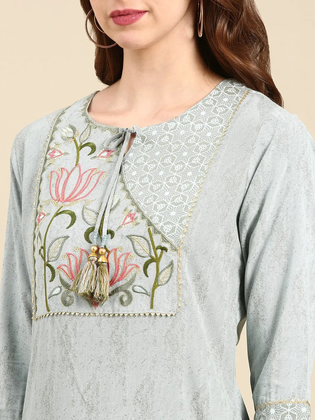 Women's Grey Floral Embroidered Cotton Kurta Set With Dupatta