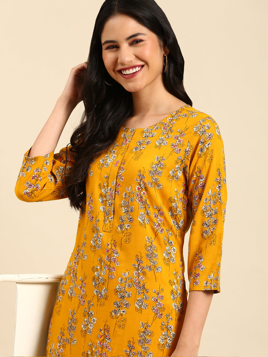 Women's Mustard Printed Straight Kurta