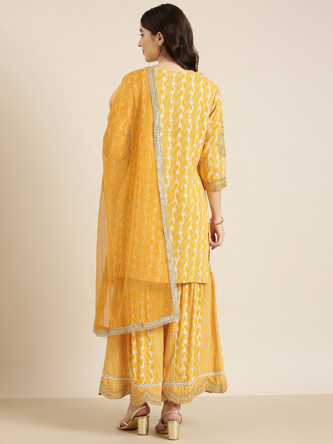 Women Mustard Geometrical Kurta Set