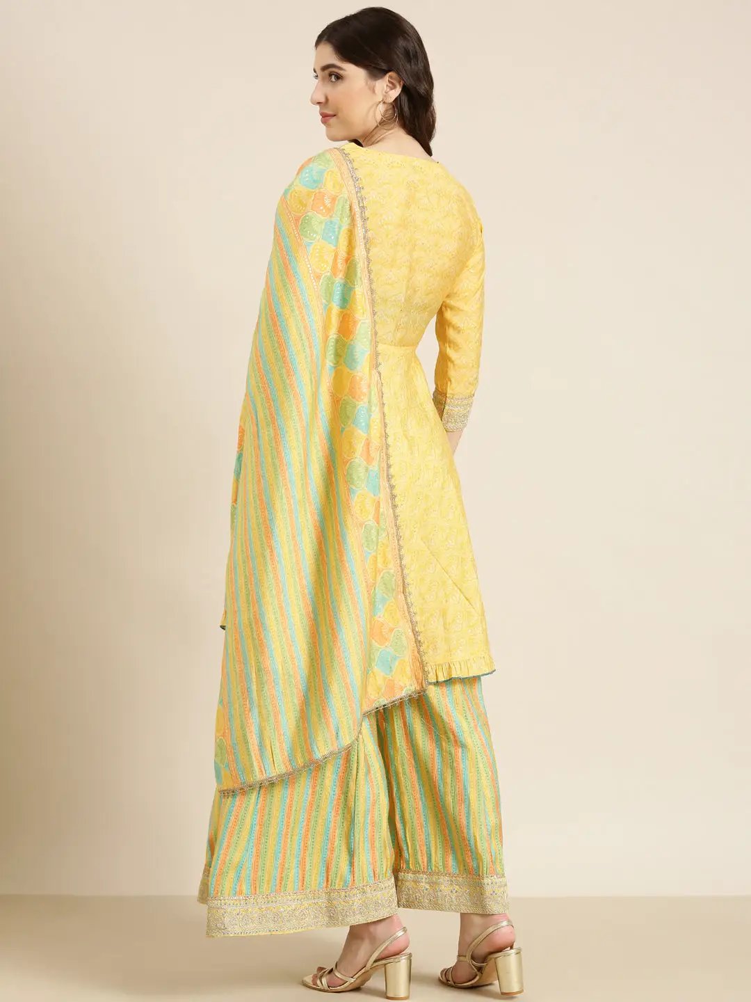 Women's Yellow Ethnic Motifs Printed Thread Work Kurta Set With Dupatta