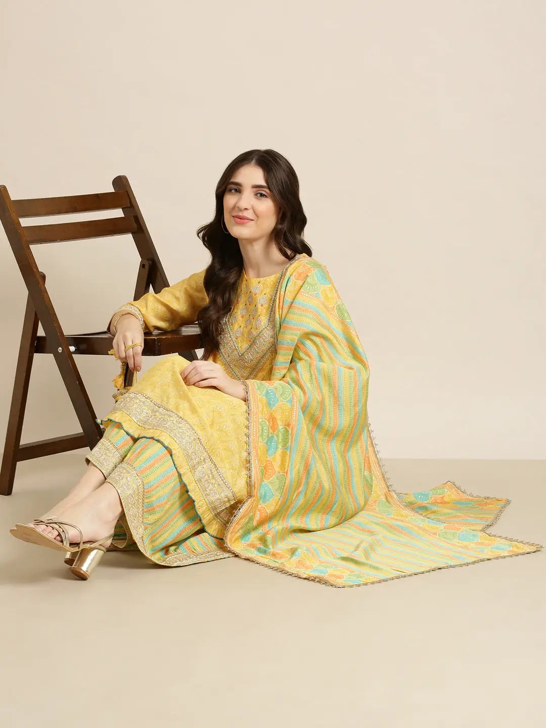 Women's Yellow Ethnic Motifs Printed Thread Work Kurta Set With Dupatta