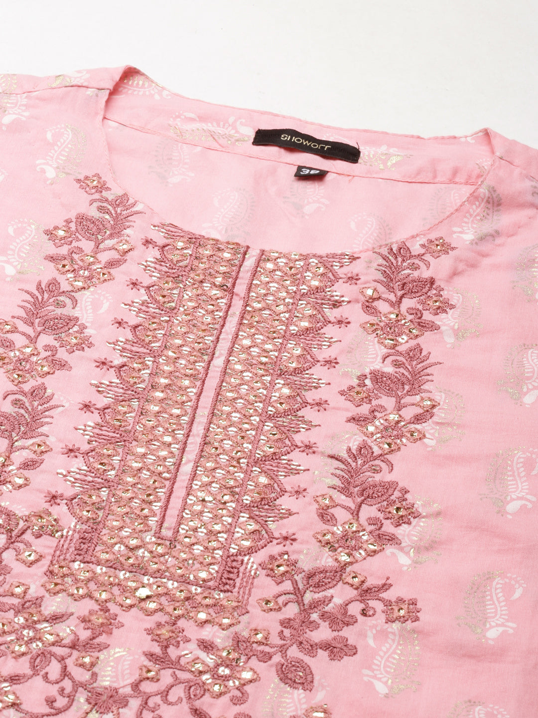 Women Pink Paisley Kurta Set