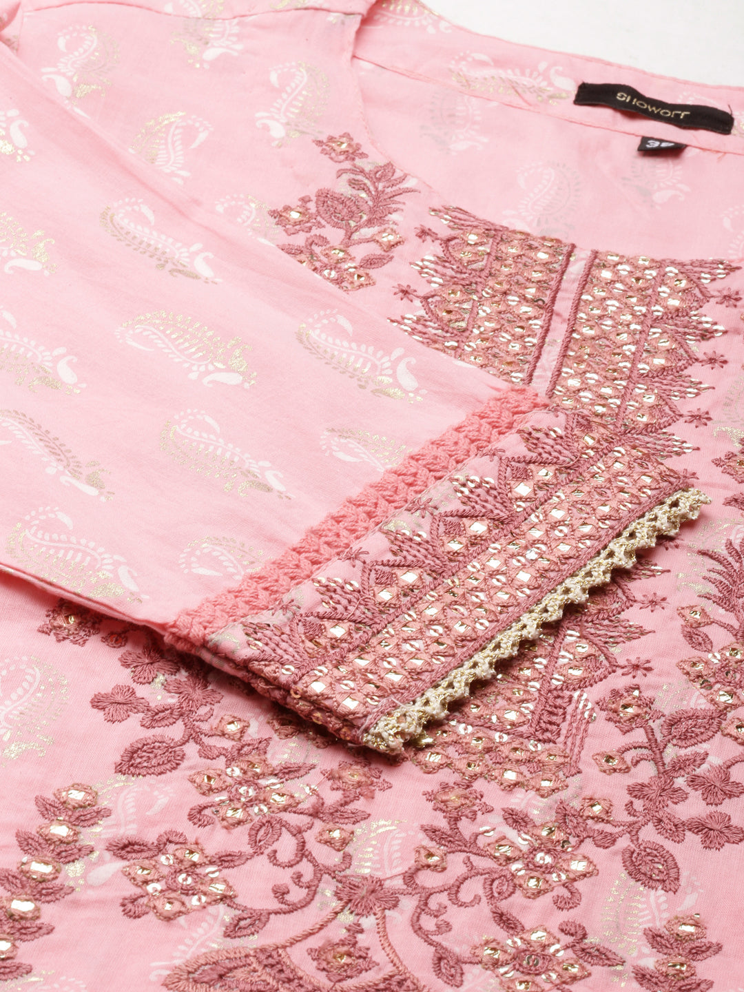 Women Pink Paisley Kurta Set