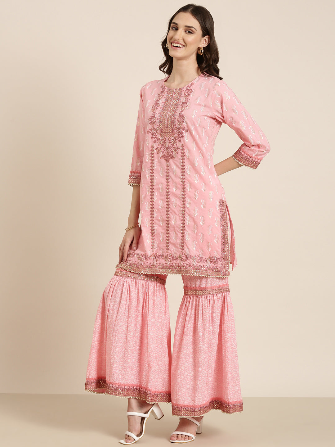 Women Pink Paisley Kurta Set