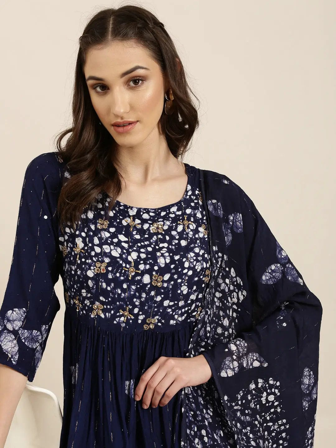 Women's Navy Blue Floral Kurta Set