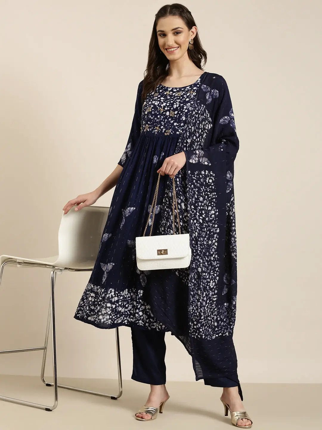 Women's Navy Blue Floral Kurta Set