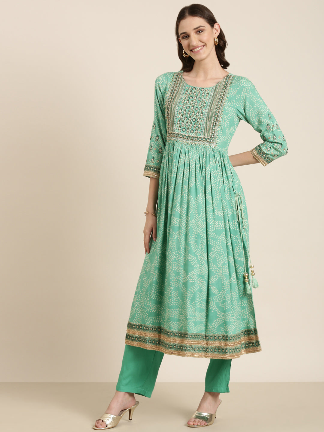 Women Green Printed Kurta Set