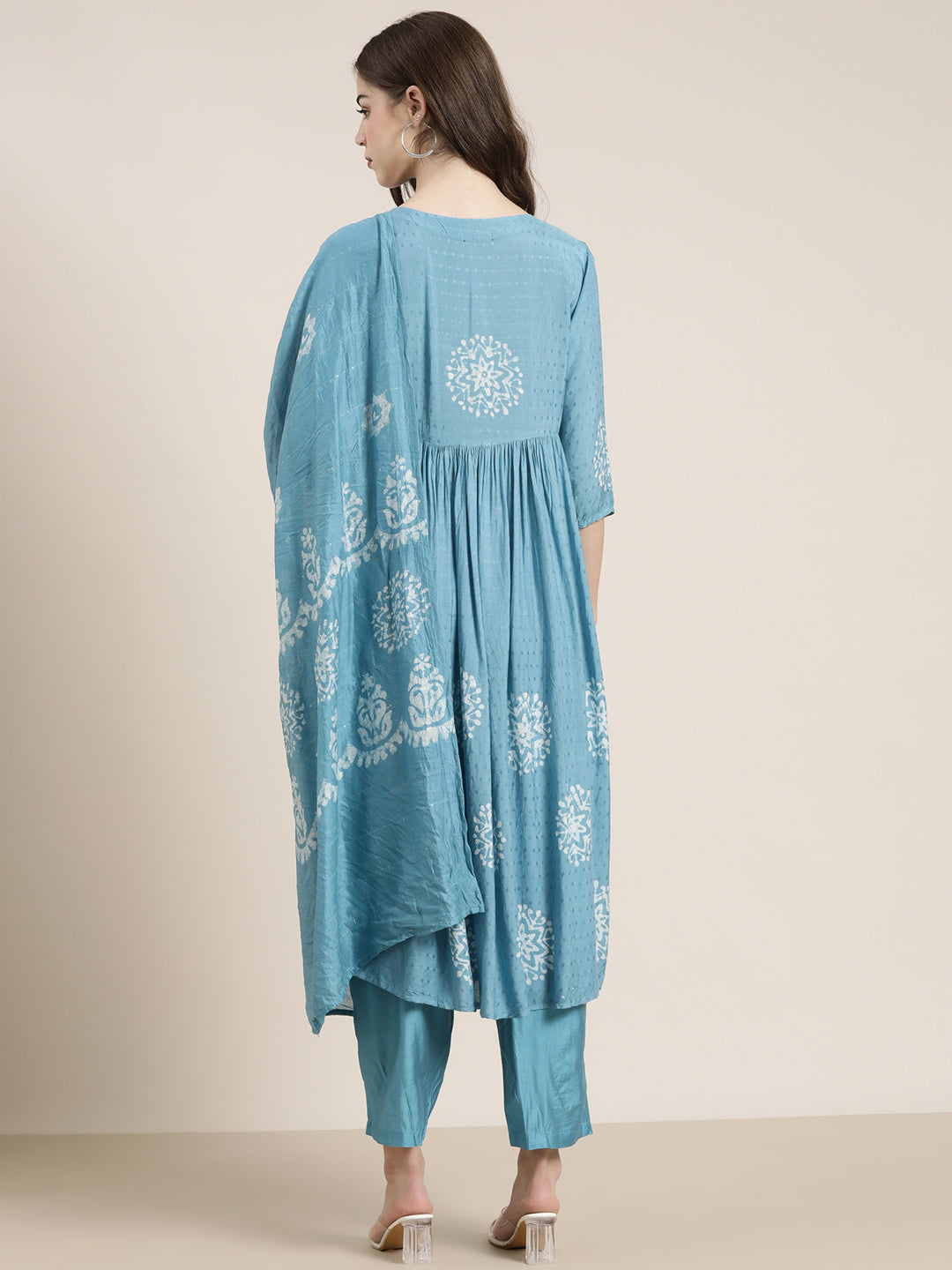 Women's Blue Ethnic Motifs Printed Empire Beads and Stones Kurta Set With Dupatta