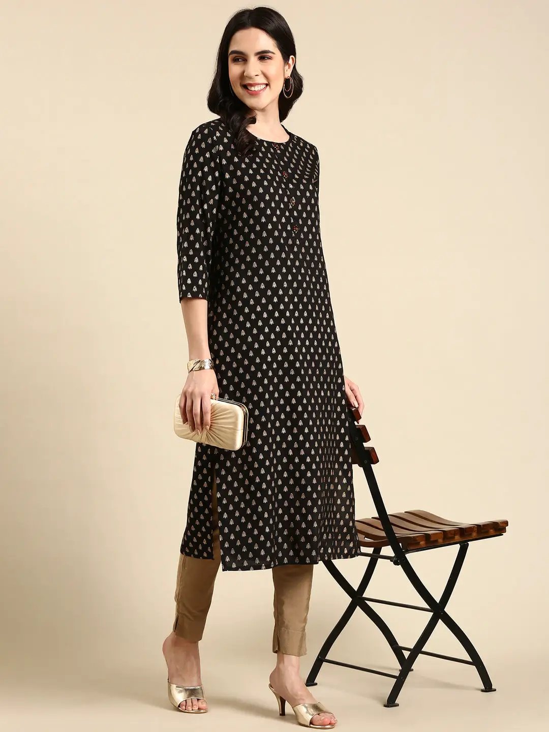 Women's Black Ethnic Motifs Printed Round Neck Straight Kurta - from SHOWOFFFF