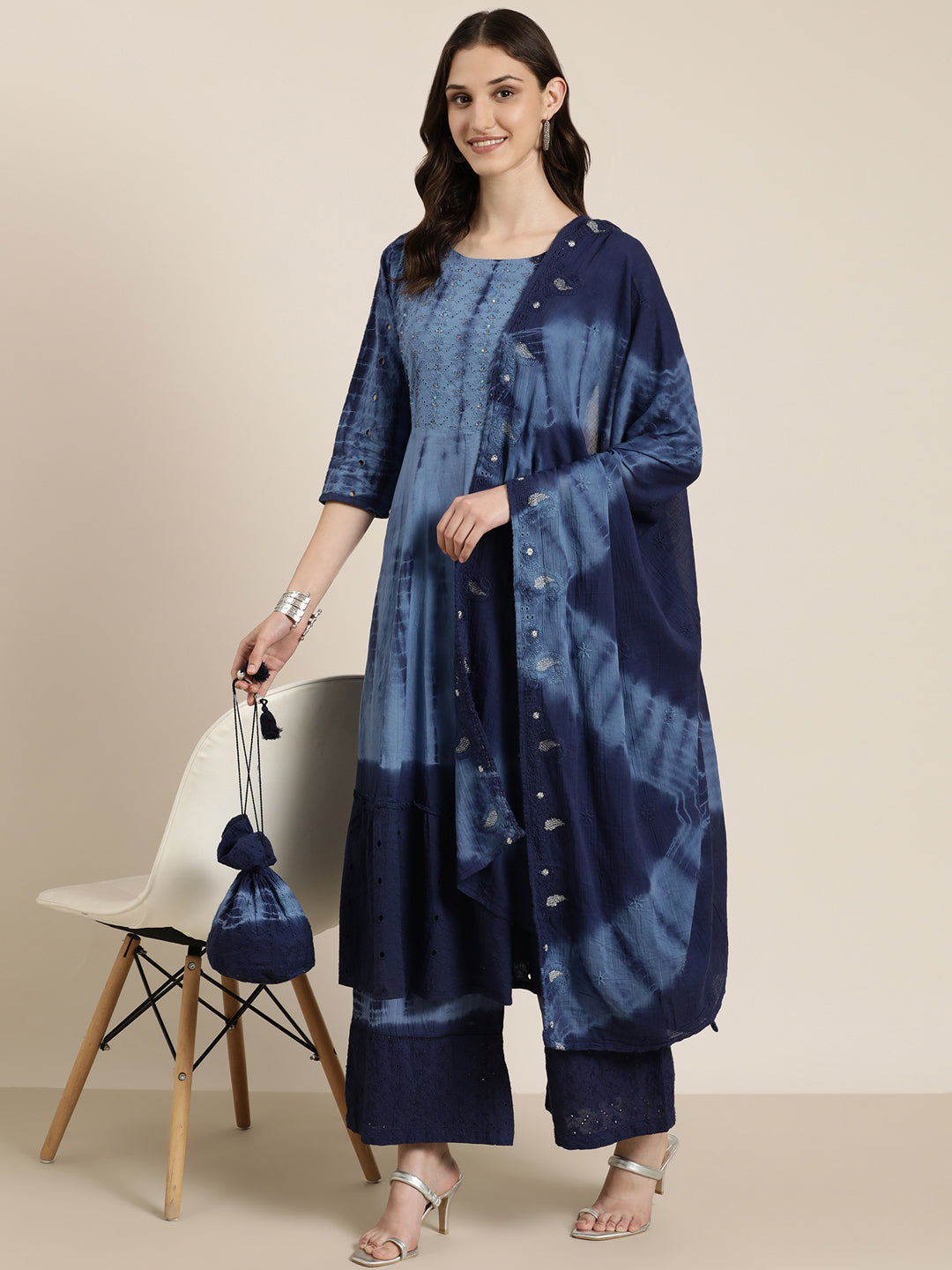 Women Navy Blue Solid Kurta Set