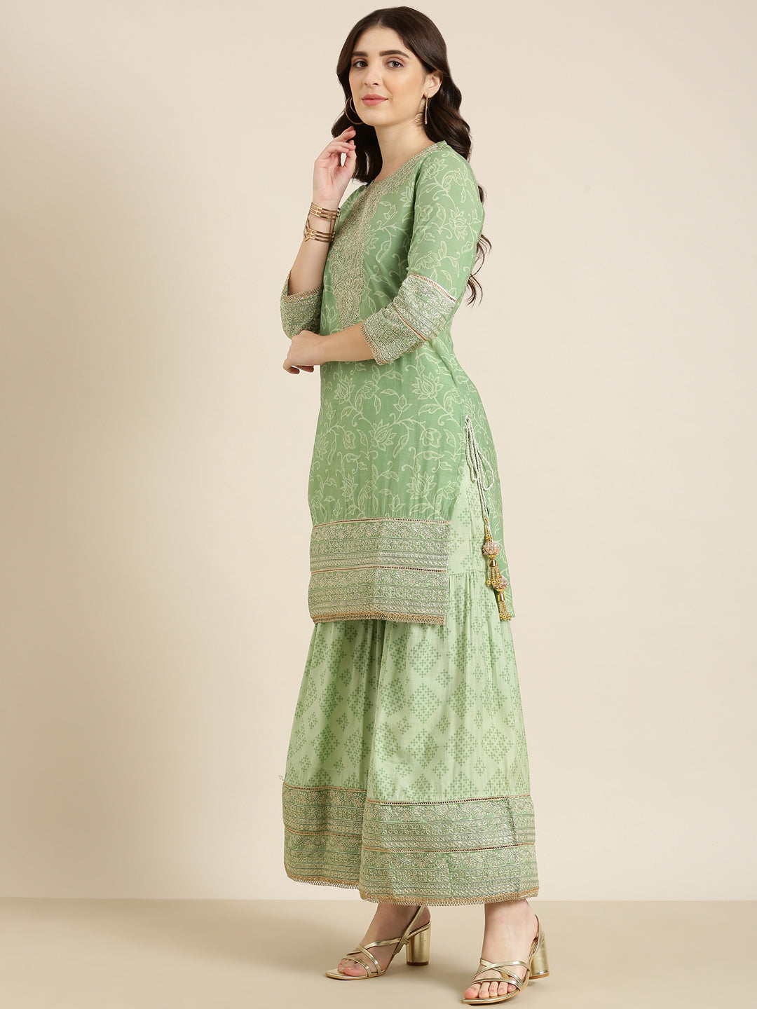 Women Green Floral Kurta Set