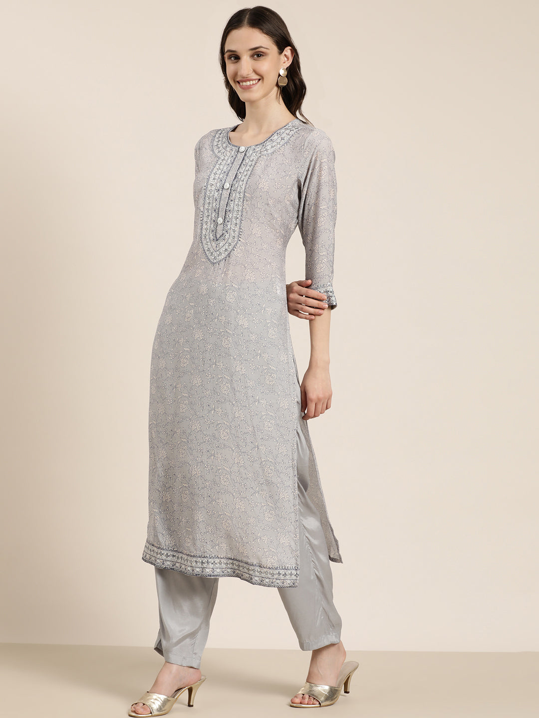 Women Grey Floral Kurta Set