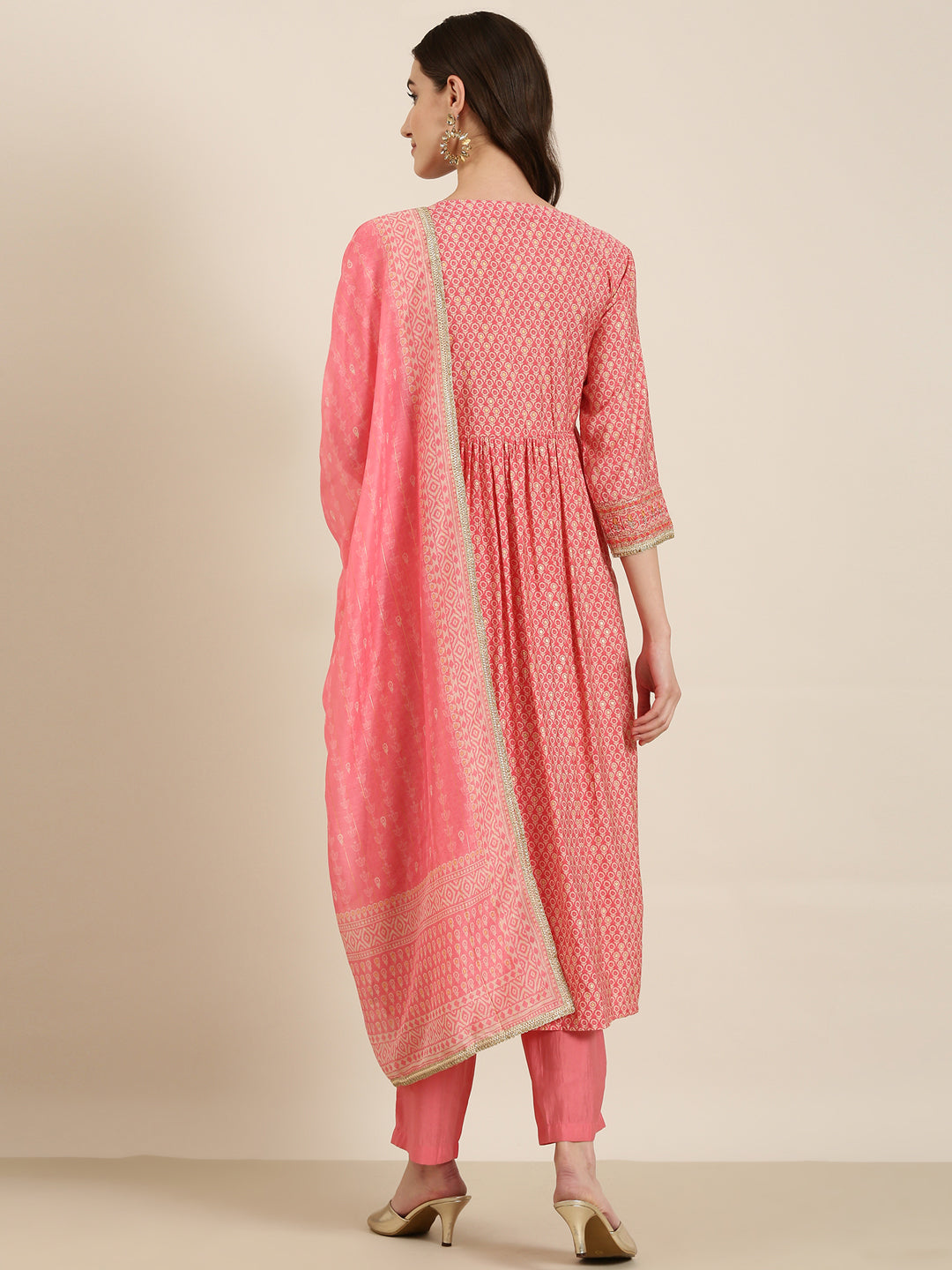 Women's Coral Floral Embroidered Thread Work Straight Kurta Set With Dupatta