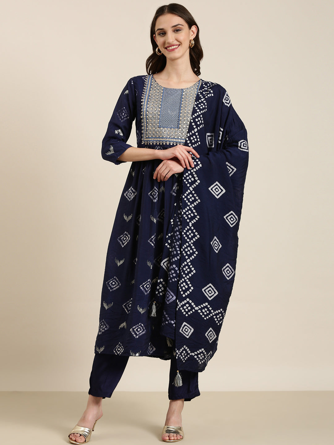 Women Navy Blue Geometrical Kurta Set