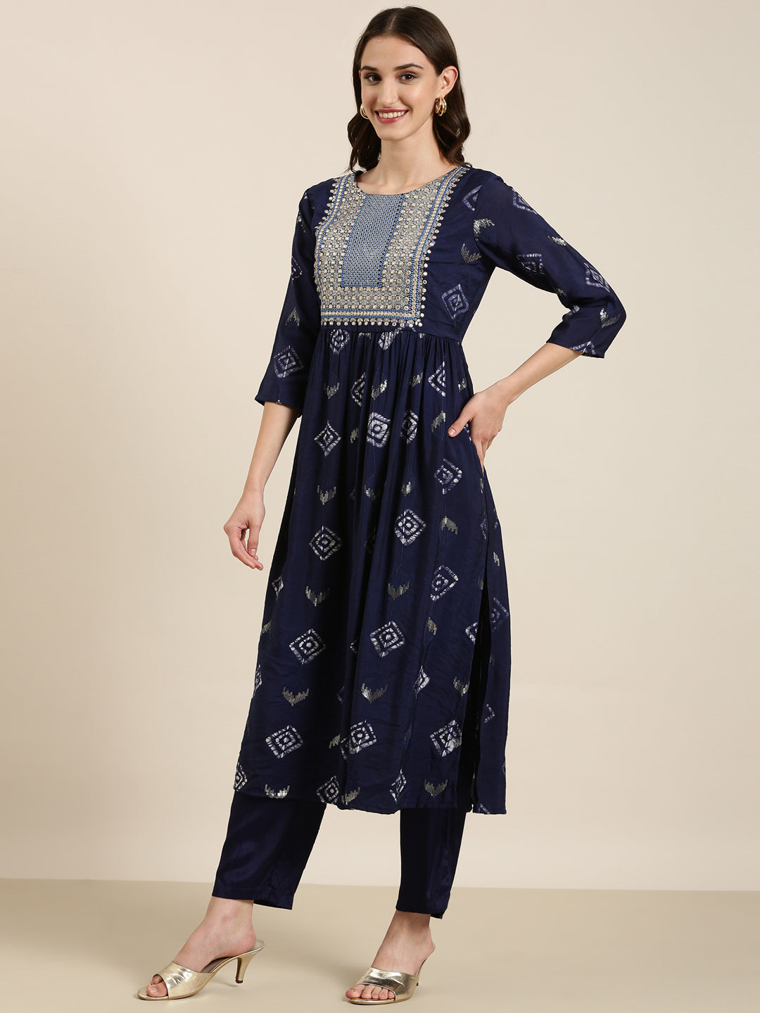 Women Navy Blue Geometrical Kurta Set