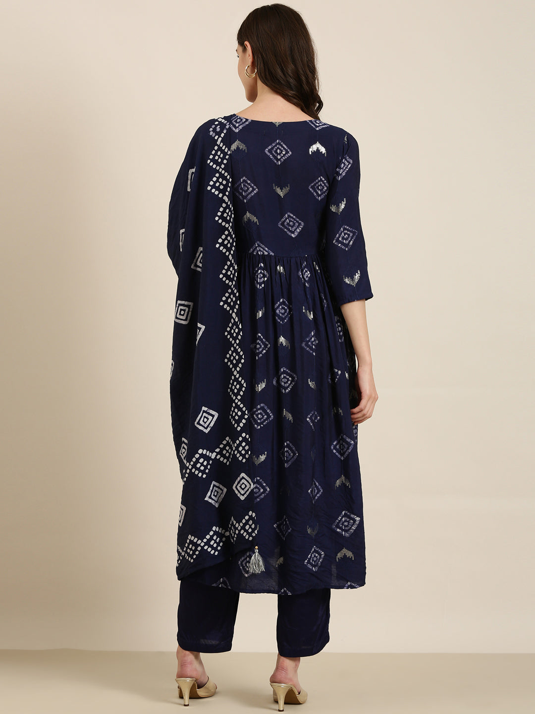 Women Navy Blue Geometrical Kurta Set