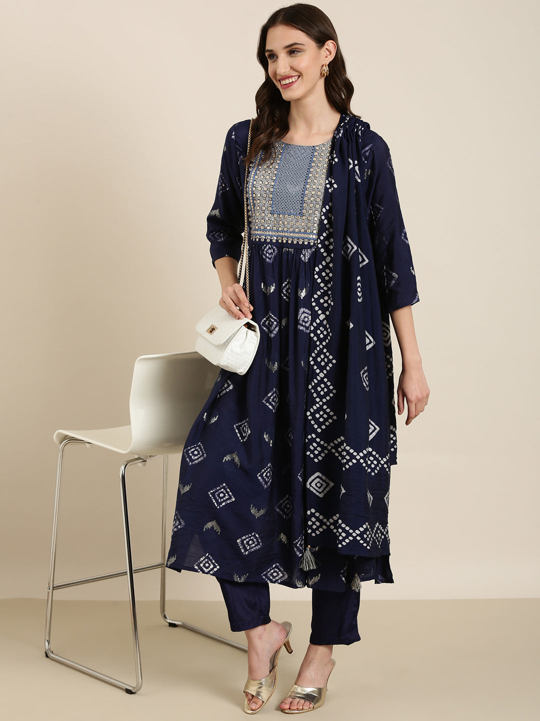 Women Navy Blue Geometrical Kurta Set