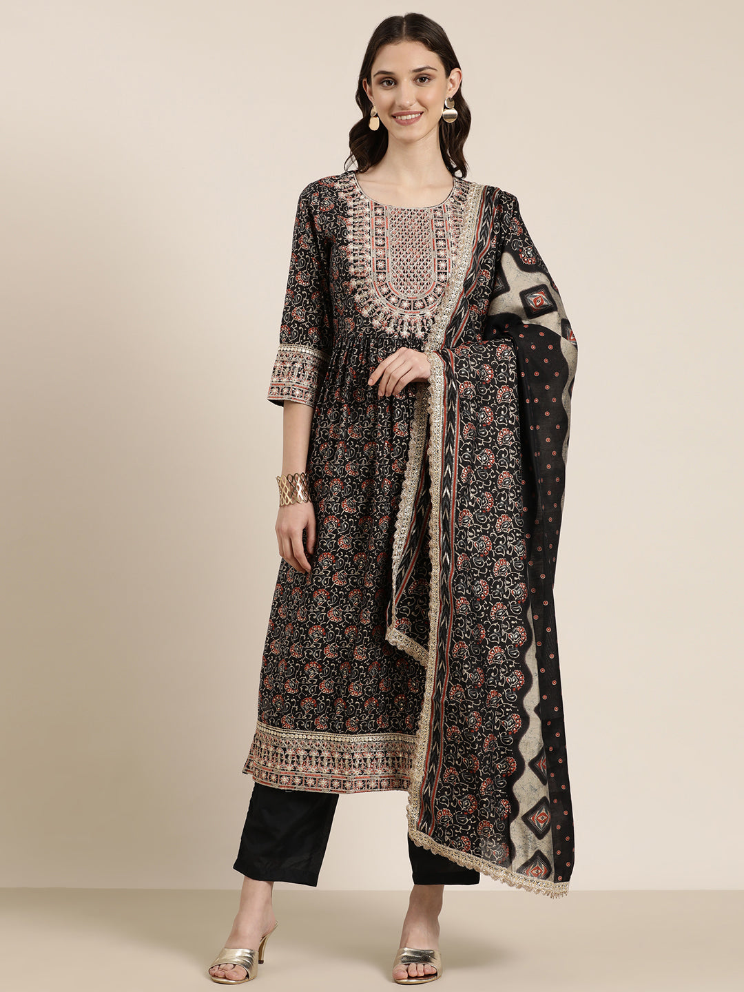 Women Black Floral Kurta Set