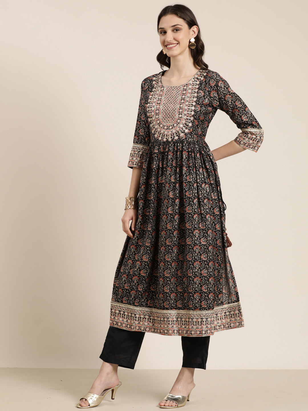 Women Black Floral Kurta Set