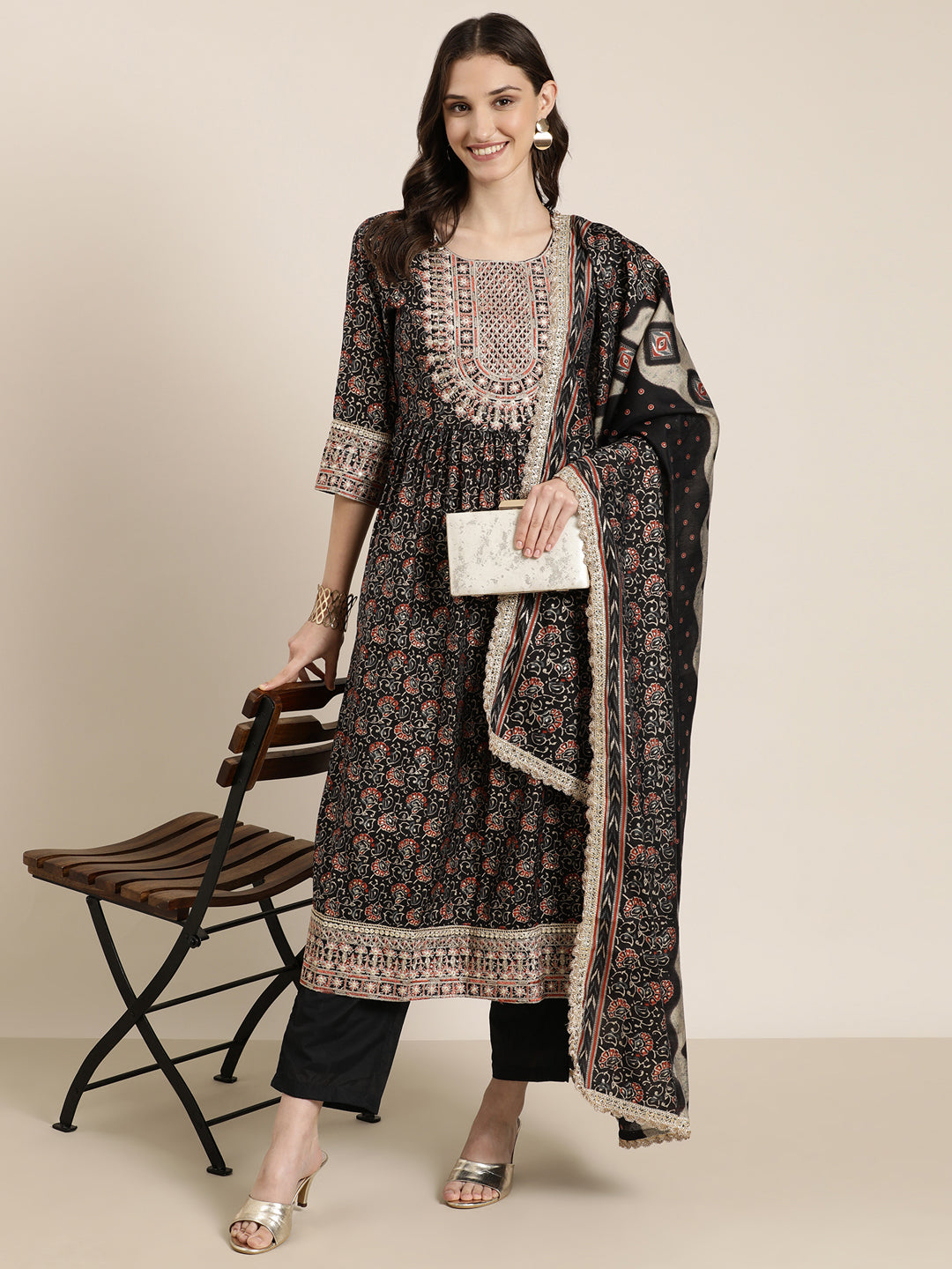 Women Black Floral Kurta Set