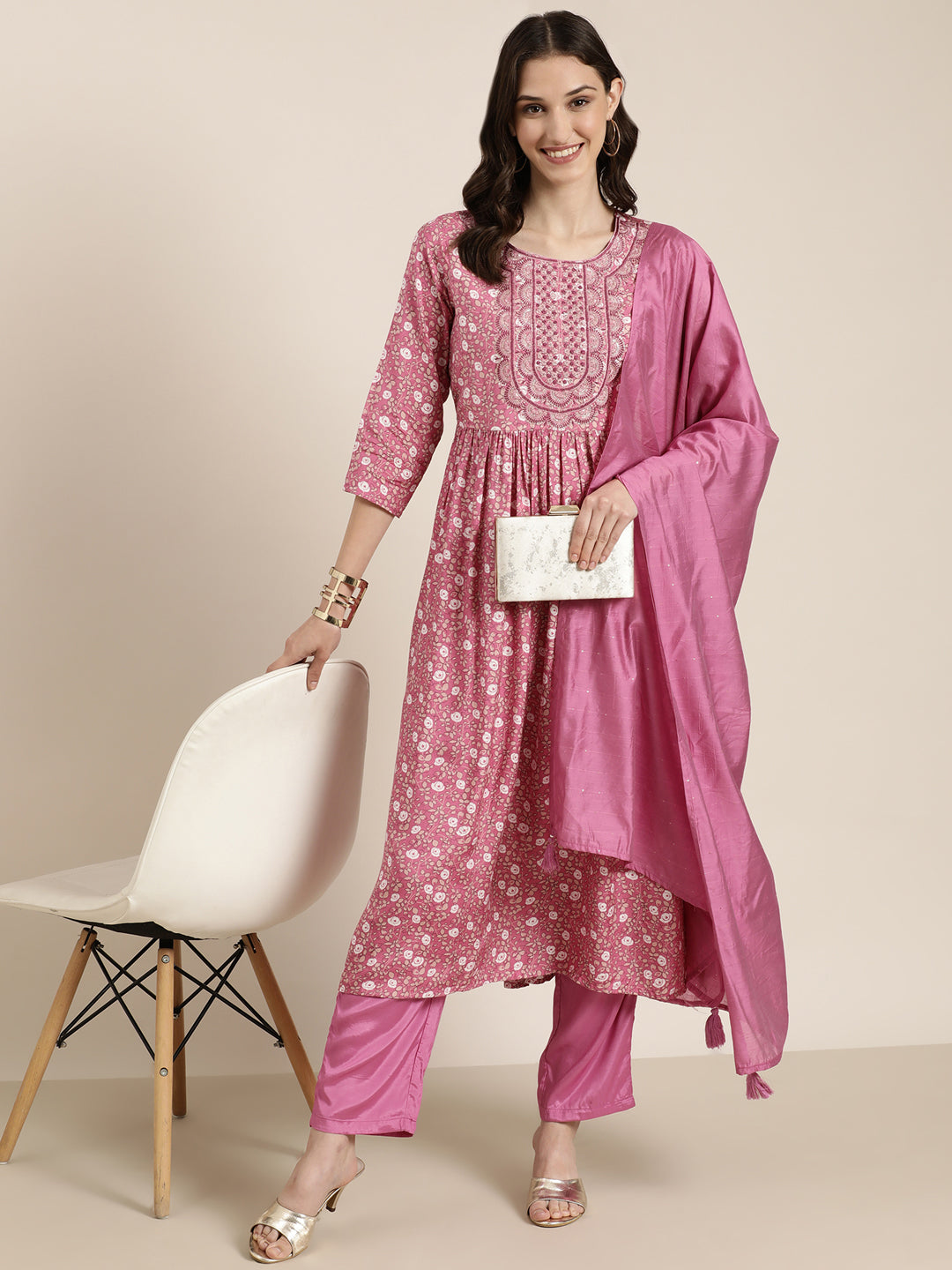 Women Pink Floral Kurta Set