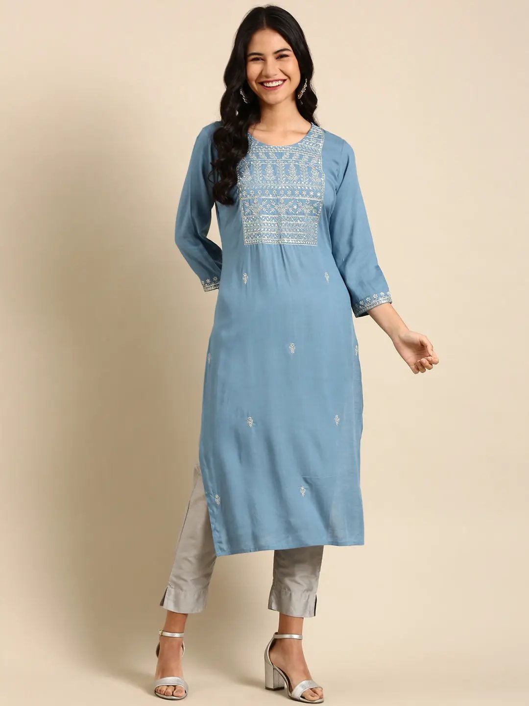 Women's Blue Solid Straight Kurta