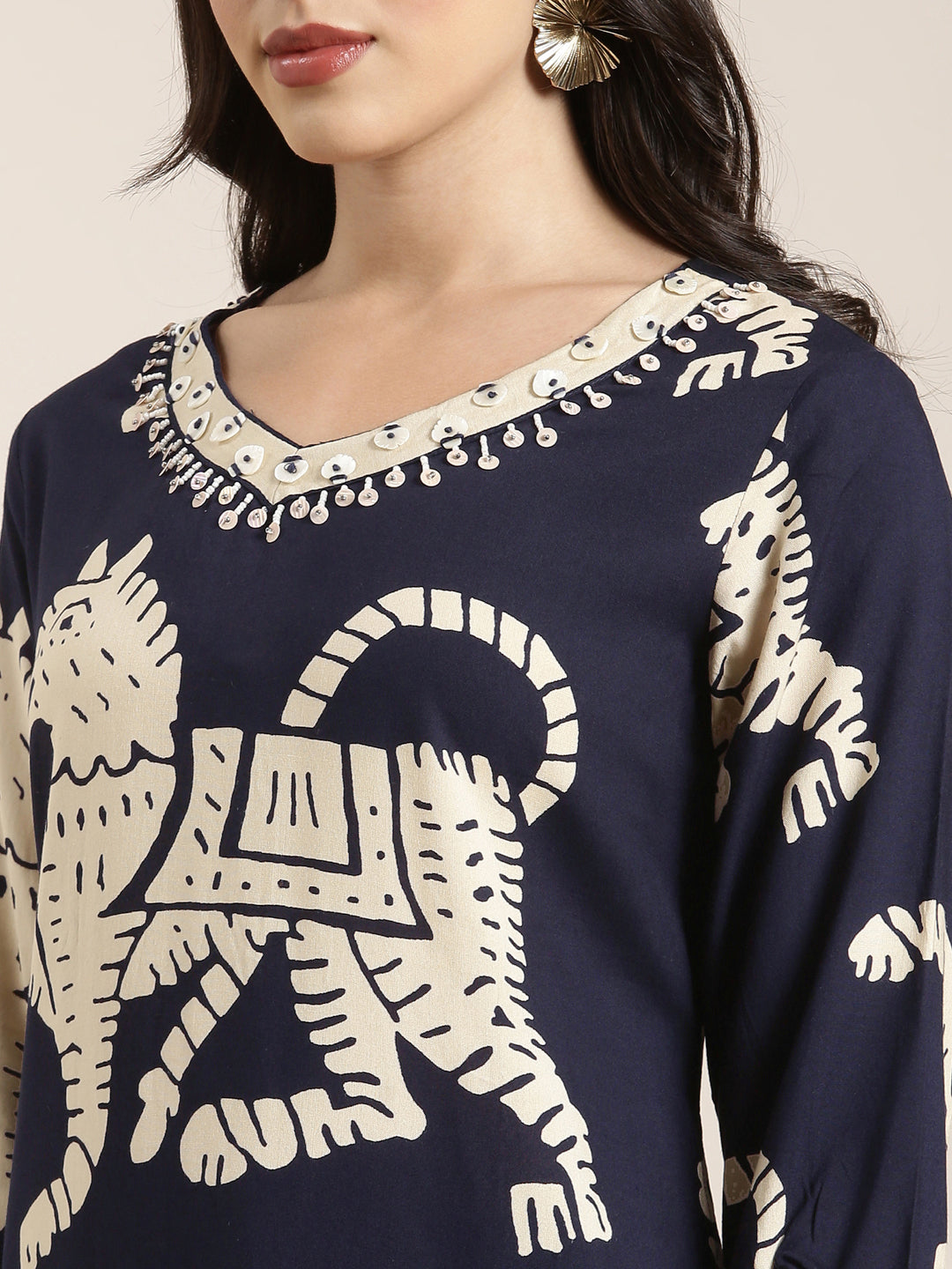 Women Straight Navy Blue Ethnic Motifs Kurta and Trousers Set