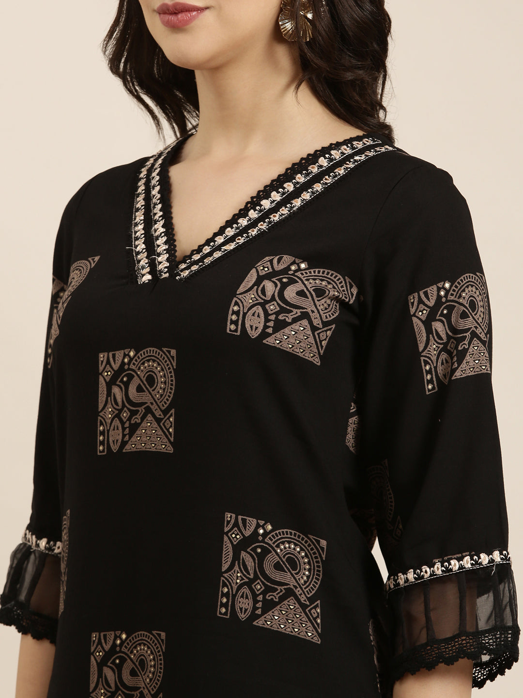 Women Straight Black Ethnic Motifs Kurta and Patiala Set