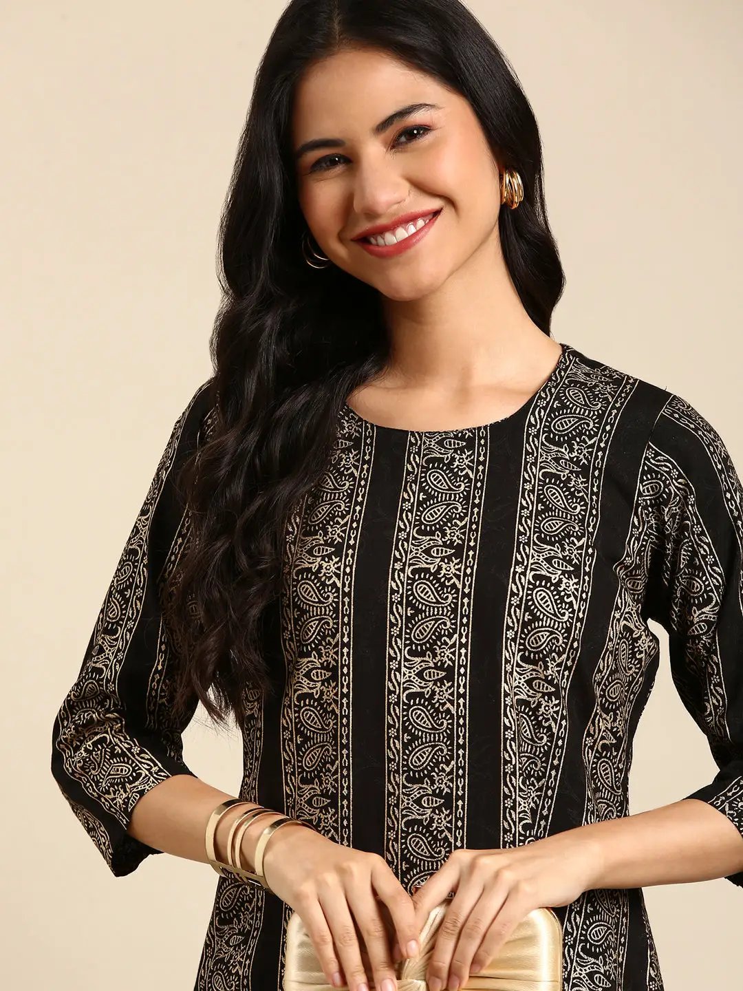Women's Black Embellished Straight Kurta