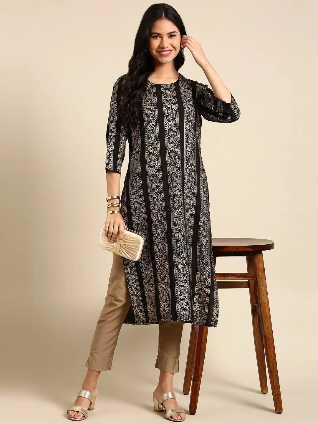 Women's Black Embellished Straight Kurta