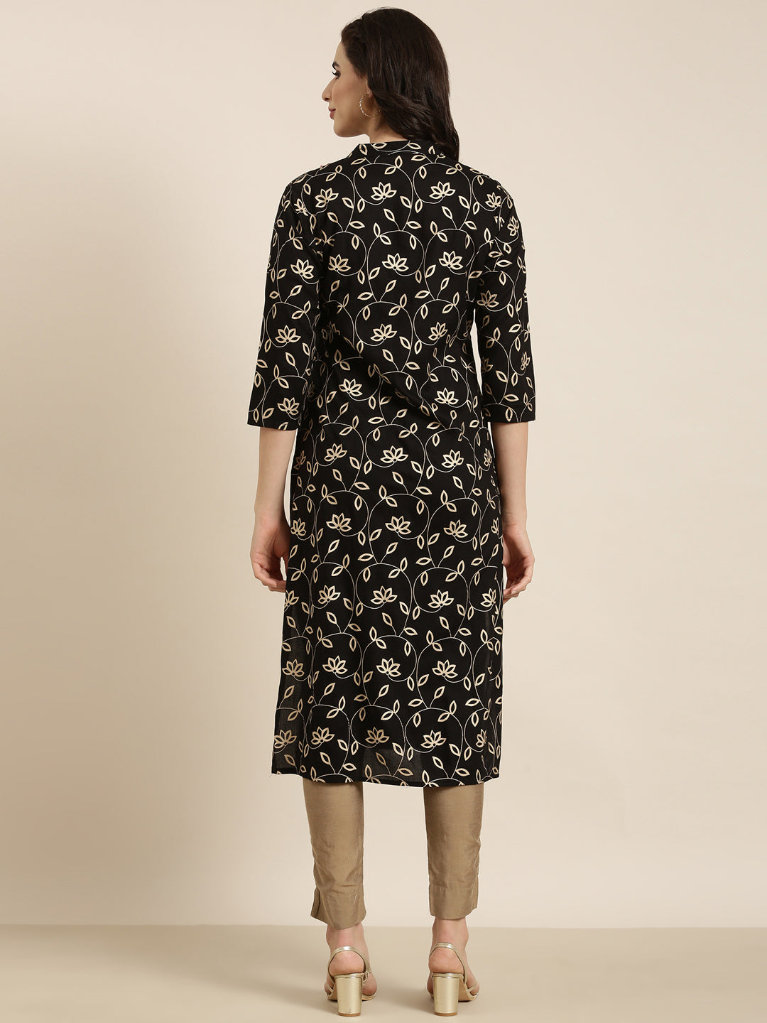 Women Straight Black Floral Kurta