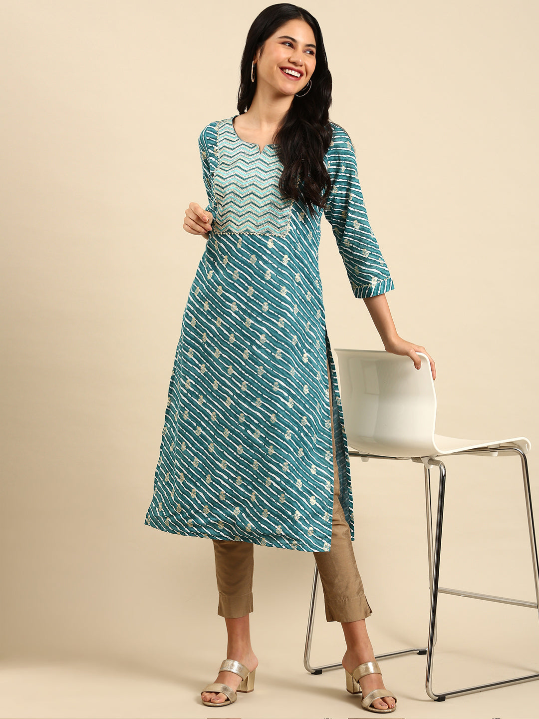 Women's Blue Printed Straight Kurta