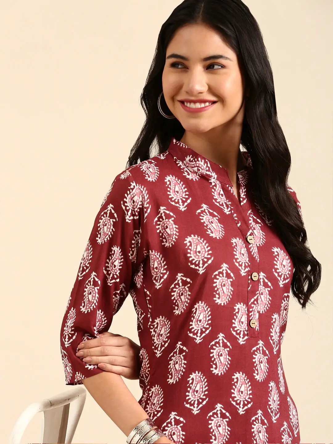 Women's Red Printed Straight Kurta