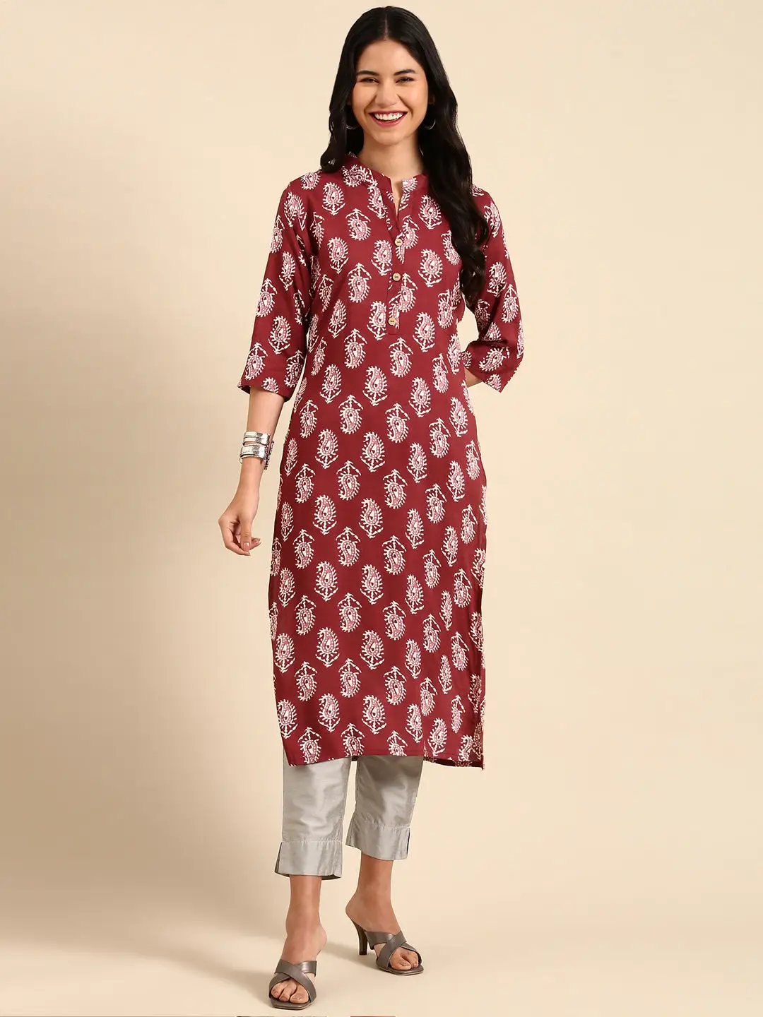 Women's Red Printed Straight Kurta
