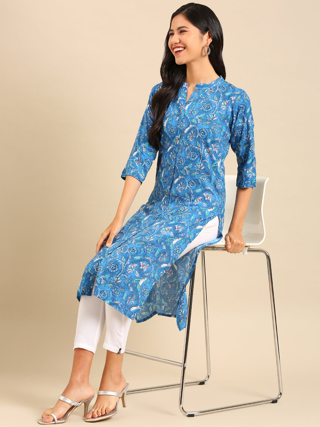 Women's Blue Printed Straight Kurta