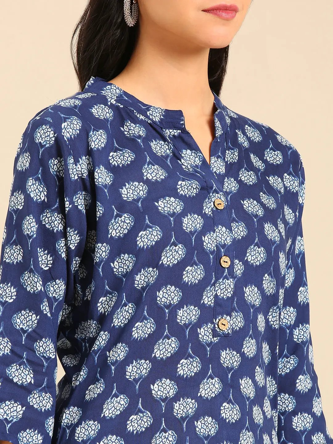 Women's Navy Blue Printed Straight Kurta
