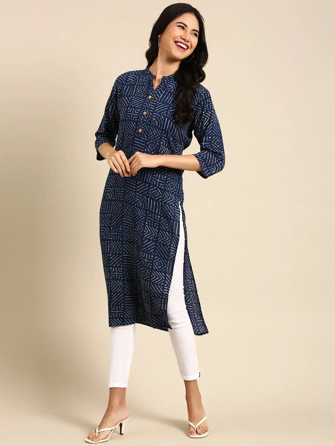 Women's Navy Blue Printed Straight Kurta