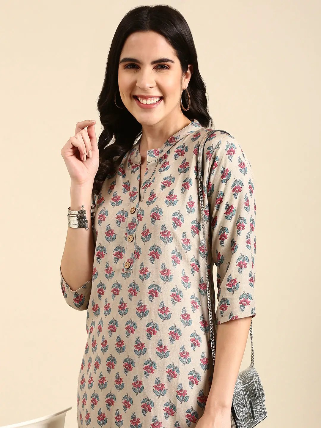 Women's Beige Printed Straight Kurta