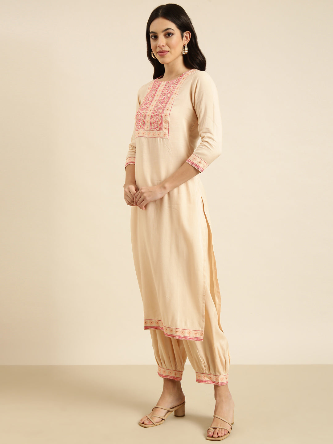 Women Straight Peach Solid Kurta and Patiala Set Comes With Dupatta